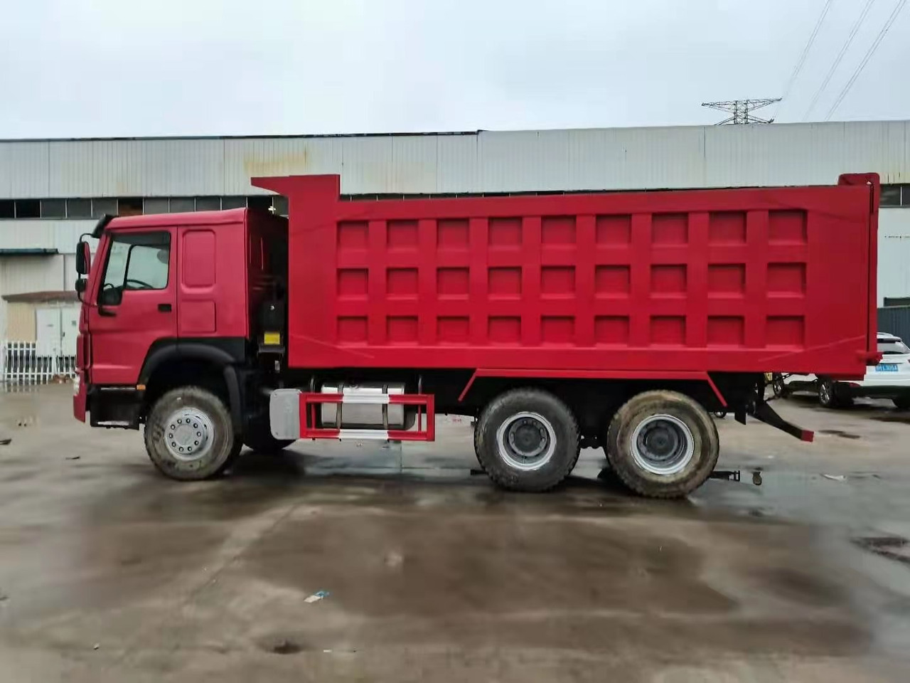 SINOTRUK HOWO 371 6X4 CLICK HERE FOR DISCOUNT - Camión volquete: foto 4 SINOTRUK HOWO 371 6X4 CLICK HERE FOR DISCOUNT - Camión volquete: foto 4