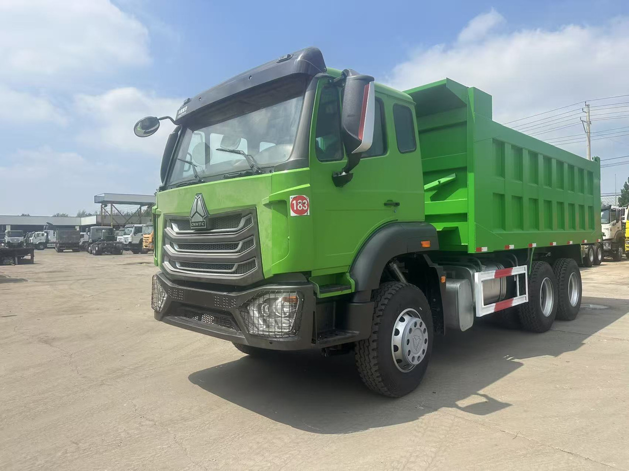 Camión volquete SINOTRUK HOWO 6x4 Dump Truck Click for Discount: foto 7