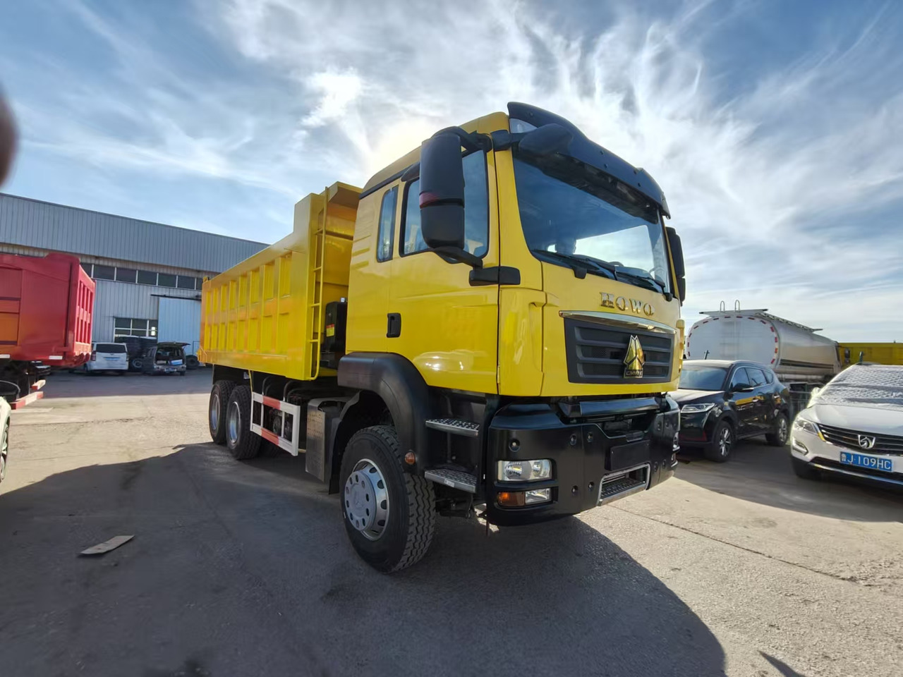 SINOTRUK T5G 6X4 CLICK HERE FOR DISCOUNT - Camión volquete: foto 3 SINOTRUK T5G 6X4 CLICK HERE FOR DISCOUNT - Camión volquete: foto 3