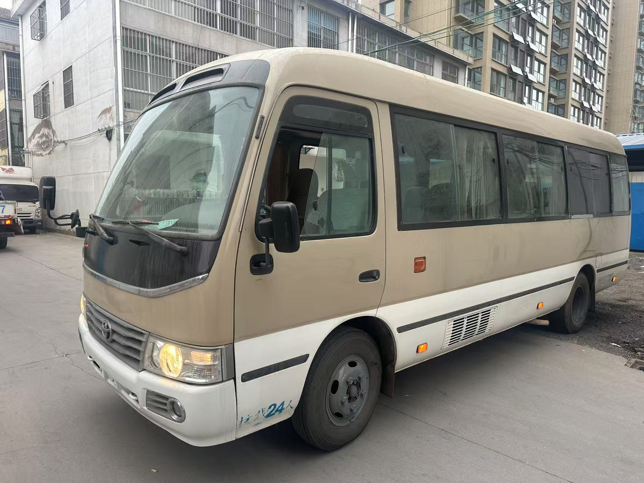 TOYOTA Coaster - Autobús urbano: foto 5 TOYOTA Coaster - Autobús urbano: foto 5