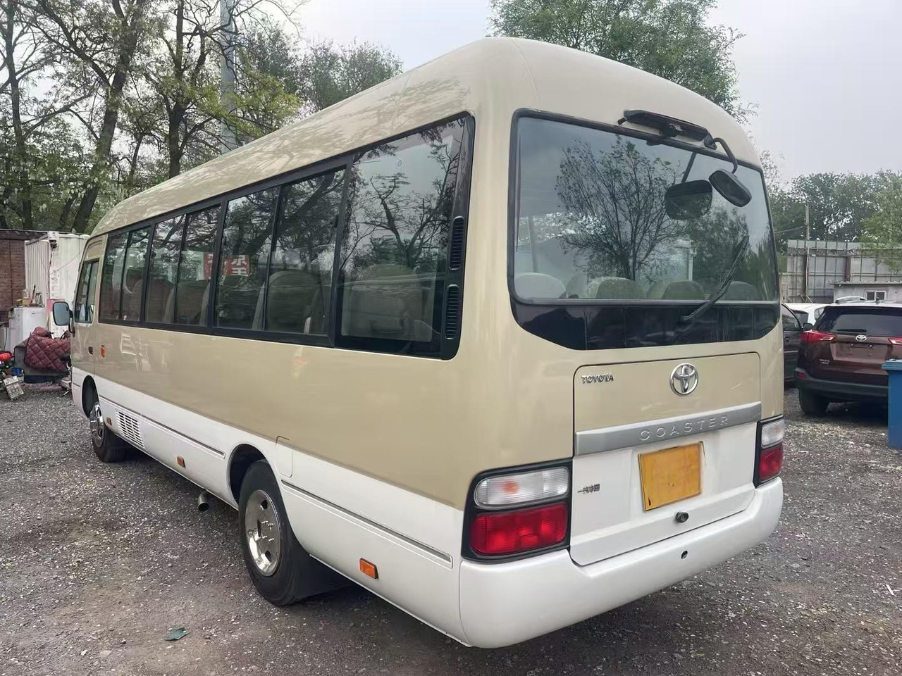 TOYOTA Coaster - Autobús urbano: foto 3 TOYOTA Coaster - Autobús urbano: foto 3