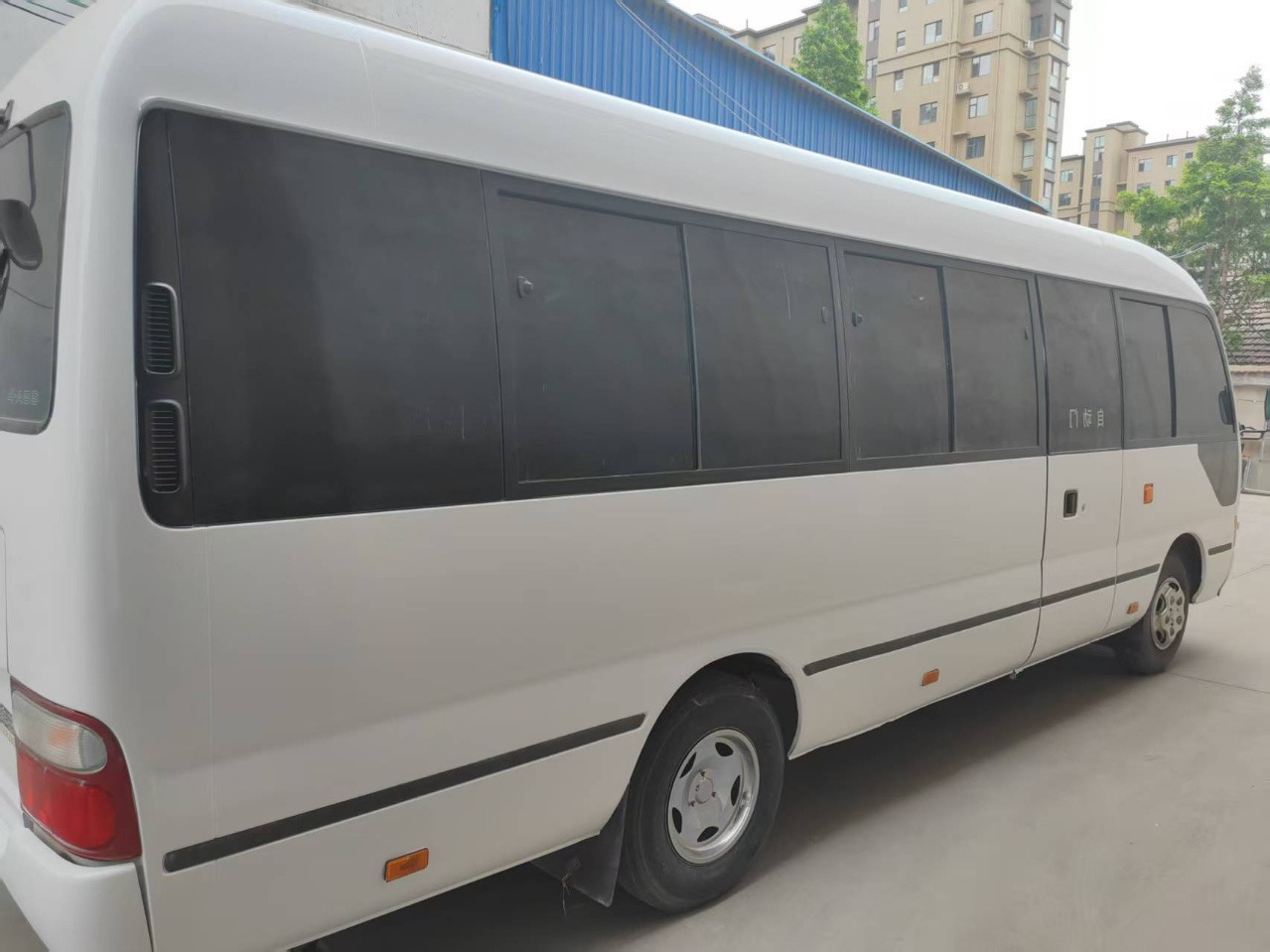 Minibús, Furgoneta de pasajeros TOYOTA Coaster: foto 7 Minibús, Furgoneta de pasajeros TOYOTA Coaster: foto 7