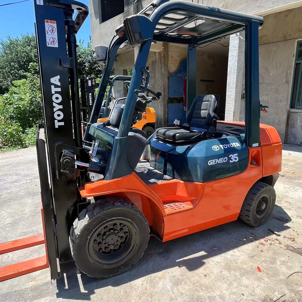 TOYOTA FD35 Forklift 3.5Ton - Carretilla elevadora diésel: foto 5 TOYOTA FD35 Forklift 3.5Ton - Carretilla elevadora diésel: foto 5