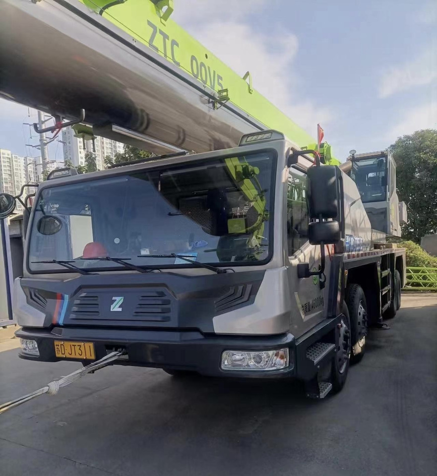 ZOOMLION Crane ZTC700V562-1 - Grúa todo terreno: foto 1 ZOOMLION Crane ZTC700V562-1 - Grúa todo terreno: foto 1