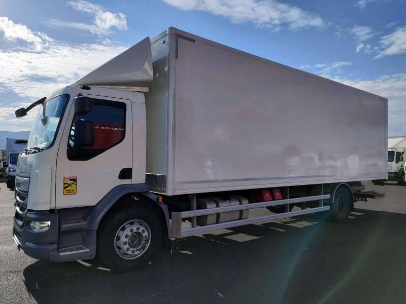 Camion Porteur 19 TONNES 280 CV HAYON PORTE RELEVANTE - Camión caja cerrada: foto 3 Camion Porteur 19 TONNES 280 CV HAYON PORTE RELEVANTE - Camión caja cerrada: foto 3