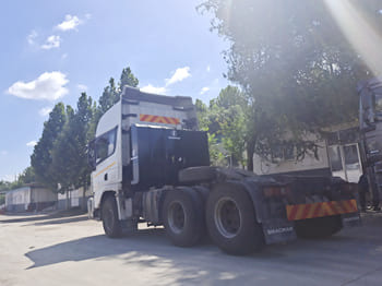 SHACMAN Shacman Truck Head for Sale in Namibia - Cabeza tractora: foto 3 SHACMAN Shacman Truck Head for Sale in Namibia - Cabeza tractora: foto 3