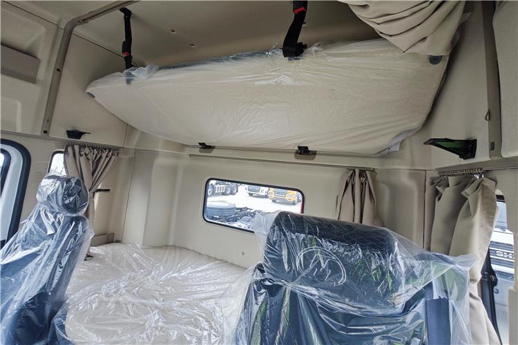 SHACMAN Used Shaman X3000 Truck Head for Sale In Zambia - Cabeza tractora: foto 3 SHACMAN Used Shaman X3000 Truck Head for Sale In Zambia - Cabeza tractora: foto 3