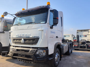 SINOTRUK 6x4 Howo Trucks for Sale in Nigeria - Cabeza tractora: foto 1 SINOTRUK 6x4 Howo Trucks for Sale in Nigeria - Cabeza tractora: foto 1