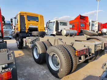 SINOTRUK TX380 Sinotruck for Sale in Ghana - Cabeza tractora: foto 3 SINOTRUK TX380 Sinotruck for Sale in Ghana - Cabeza tractora: foto 3