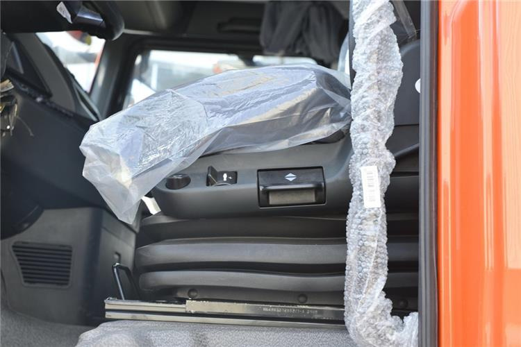 Sinotruk Used Sitrak G7 510HP 10 Wheeler Tractor Truck for Sale In Guyana - Cabeza tractora: foto 4 Sinotruk Used Sitrak G7 510HP 10 Wheeler Tractor Truck for Sale In Guyana - Cabeza tractora: foto 4