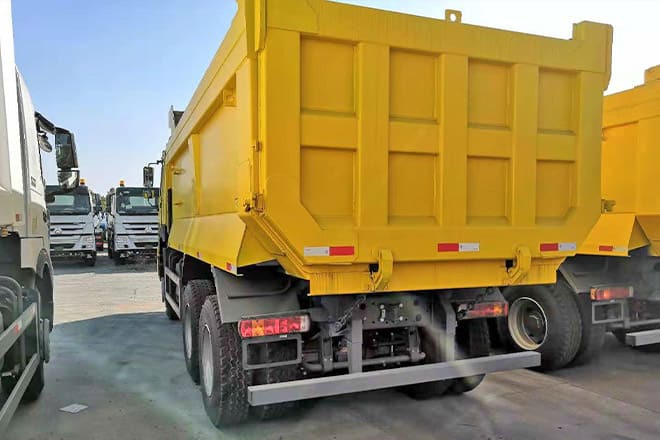 SINOTRUK Howo 400 10 Wheeler Dump Truck for Sale Price in Sierra Leone - Camión volquete: foto 3 SINOTRUK Howo 400 10 Wheeler Dump Truck for Sale Price in Sierra Leone - Camión volquete: foto 3