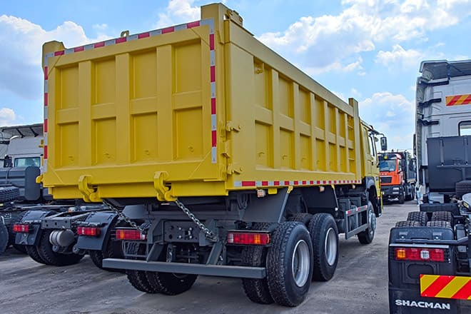 SINOTRUK Howo 400 10 Wheeler Tipper Truck for Sale in Côte d'Ivoire - Camión volquete: foto 2 SINOTRUK Howo 400 10 Wheeler Tipper Truck for Sale in Côte d'Ivoire - Camión volquete: foto 2