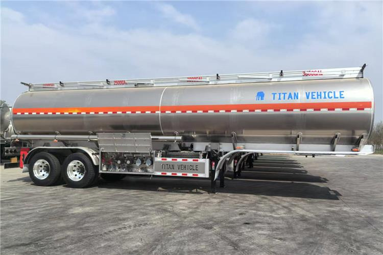 TITAN 2 Axle 40000 Liters Aluminum Tanker Trailer for Sale In Costa Rica - Semirremolque cisterna: foto 2 TITAN 2 Axle 40000 Liters Aluminum Tanker Trailer for Sale In Costa Rica - Semirremolque cisterna: foto 2