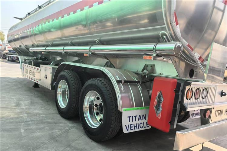 TITAN 2 Axle 40000 Liters Aluminum Tanker Trailer for Sale In Costa Rica - Semirremolque cisterna: foto 5 TITAN 2 Axle 40000 Liters Aluminum Tanker Trailer for Sale In Costa Rica - Semirremolque cisterna: foto 5