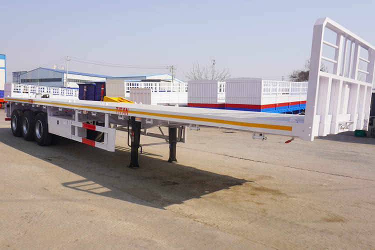 TITAN 3 Axle 40 FT Flatbed Trailer with Front Board - Semirremolque plataforma/ Caja abierta: foto 4 TITAN 3 Axle 40 FT Flatbed Trailer with Front Board - Semirremolque plataforma/ Caja abierta: foto 4