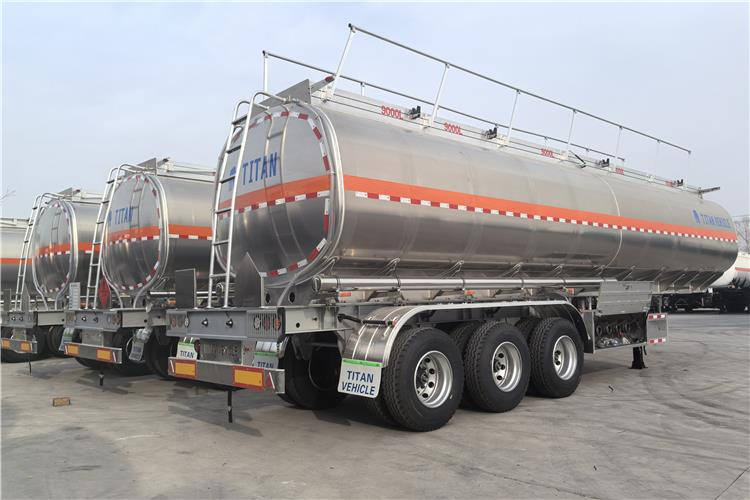 TITAN 3 Axle Aluminum Fuel Tanker Trailer for Sale In Costa Rica - Semirremolque cisterna: foto 5 TITAN 3 Axle Aluminum Fuel Tanker Trailer for Sale In Costa Rica - Semirremolque cisterna: foto 5