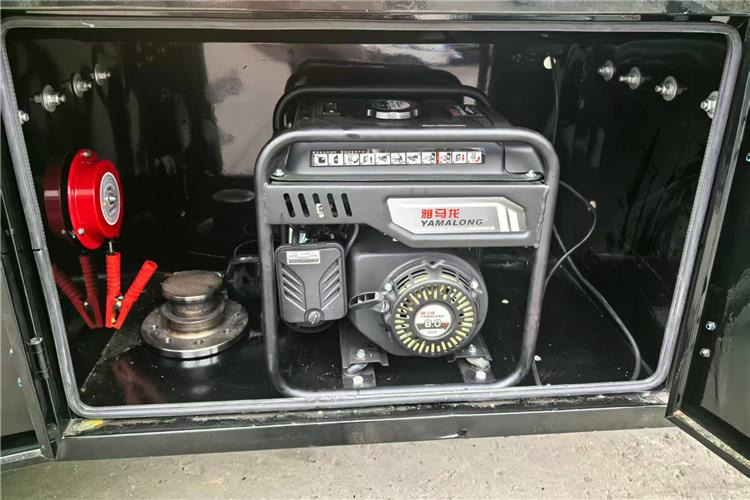 TITAN 3 Axle Bitumen Asphalt Tanker Trailer for Sale In Nigeria - Semirremolque cisterna: foto 3 TITAN 3 Axle Bitumen Asphalt Tanker Trailer for Sale In Nigeria - Semirremolque cisterna: foto 3