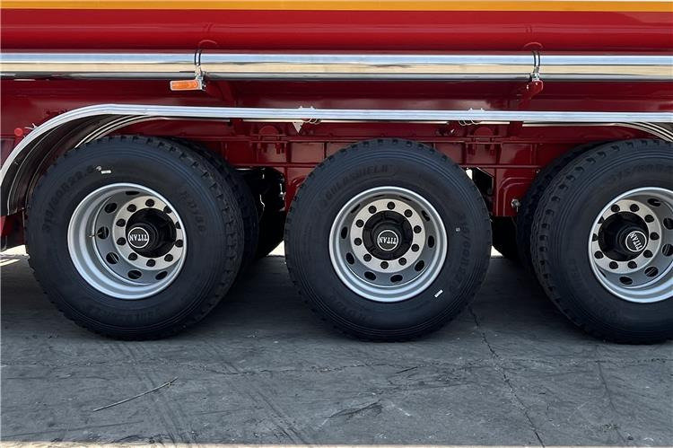 TITAN 3 Axle Petrol Tanker for Sale Price In Mali - Semirremolque cisterna: foto 4 TITAN 3 Axle Petrol Tanker for Sale Price In Mali - Semirremolque cisterna: foto 4