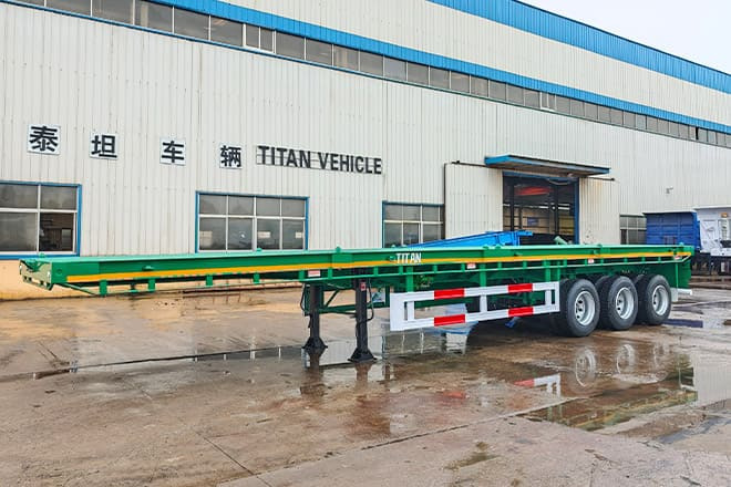 TITAN 40 Foot Tri Axle Flat Deck Trailer for Sale in Senegal - Semirremolque plataforma/ Caja abierta: foto 1 TITAN 40 Foot Tri Axle Flat Deck Trailer for Sale in Senegal - Semirremolque plataforma/ Caja abierta: foto 1