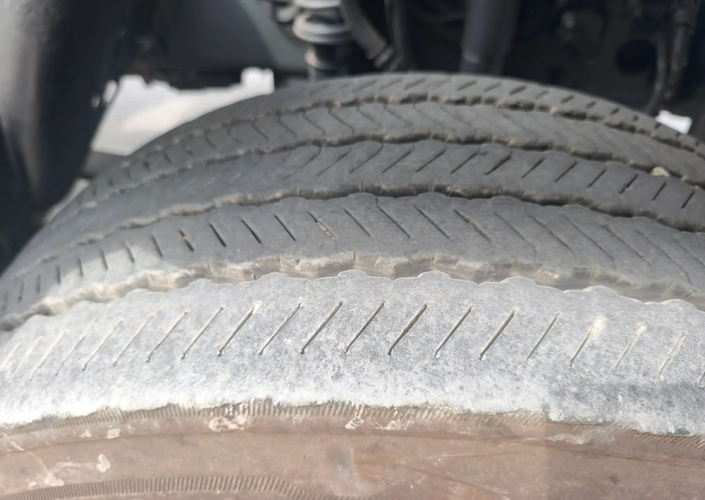 Renault Gama D 16.250 rama do zabudowy poduszka blokada mostu - Camión chasis: foto 4 Renault Gama D 16.250 rama do zabudowy poduszka blokada mostu - Camión chasis: foto 4