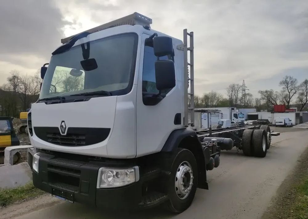 Renault Premium 26.380 Dxi 6x2 rama do zabudowy - Camión chasis: foto 2 Renault Premium 26.380 Dxi 6x2 rama do zabudowy - Camión chasis: foto 2