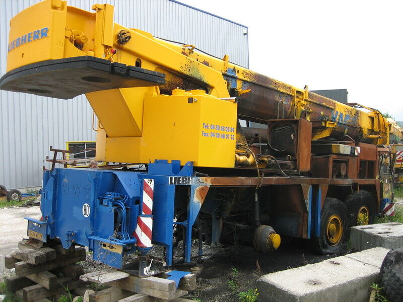 Liebherr LTM 1090/2 for parts - Autogrúa: foto 2 Liebherr LTM 1090/2 for parts - Autogrúa: foto 2