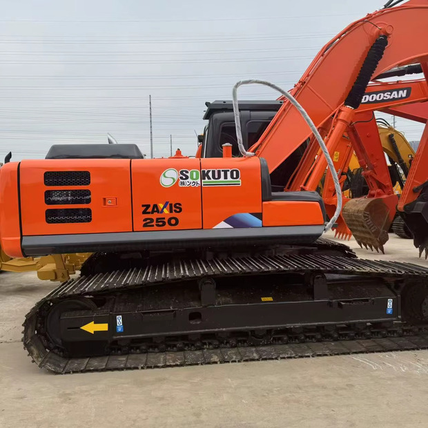 2023 Hitachi ZX250 - Excavadora de cadenas: foto 1 2023 Hitachi ZX250 - Excavadora de cadenas: foto 1