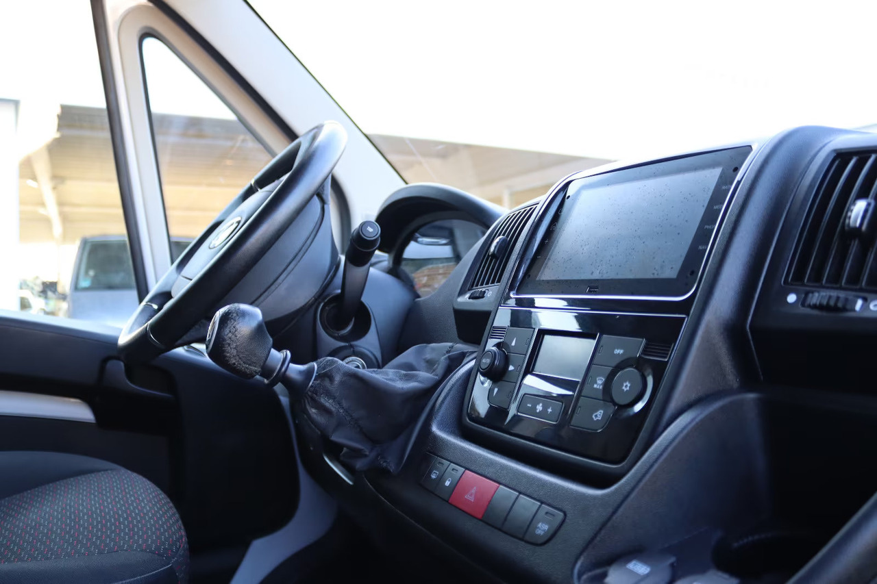 Furgoneta pequeña Opel Movano: foto 14