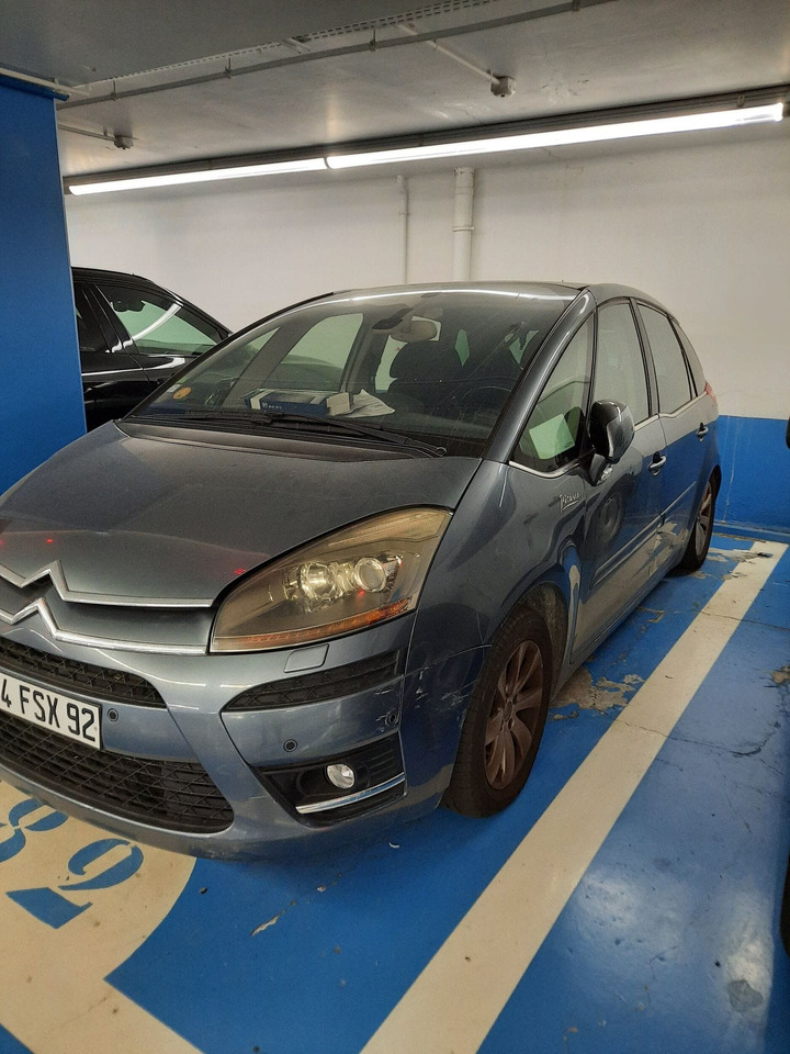 CITROEN C4 - 2008 - 1 ER MAIN - BOITE AUTO NEUVE - BATTERIE A CHANGER ET SUSPENSION A REVOIR - Coche: foto 1 CITROEN C4 - 2008 - 1 ER MAIN - BOITE AUTO NEUVE - BATTERIE A CHANGER ET SUSPENSION A REVOIR - Coche: foto 1