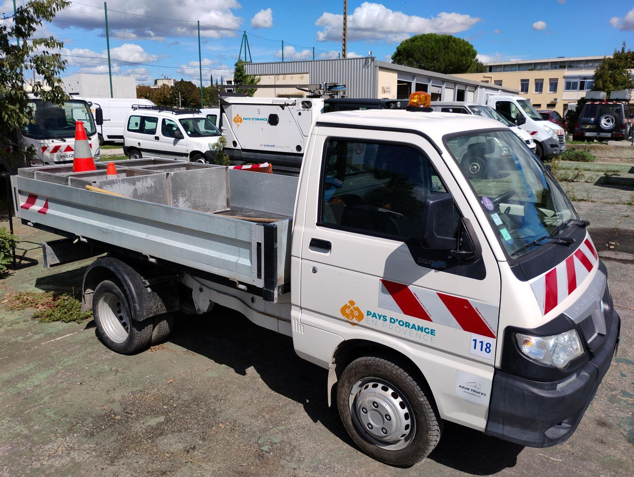 PIAGGIO PORTER 2 PLACES AVEC PLATEAU GENRE CTTE / DISPONIBL - Caja abierta furgoneta: foto 1 PIAGGIO PORTER 2 PLACES AVEC PLATEAU GENRE CTTE / DISPONIBL - Caja abierta furgoneta: foto 1