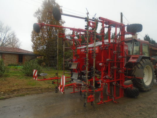 Kuhn MEGANT 600 - Sembradora: foto 2 Kuhn MEGANT 600 - Sembradora: foto 2