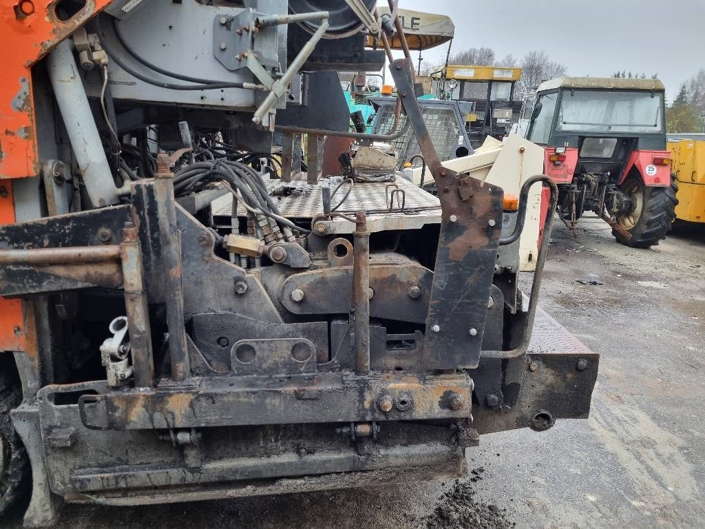 ABG Titan 8820 - Pavimentadora de asfalto: foto 4 ABG Titan 8820 - Pavimentadora de asfalto: foto 4