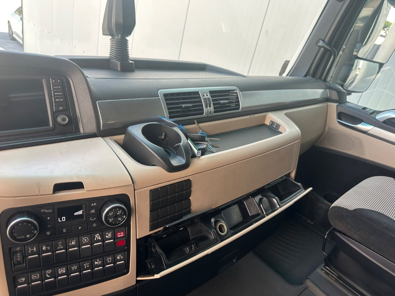 Cabeza tractora MAN TGX 18.460 XXL Intarder/Standklima: foto 8