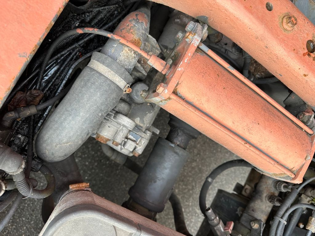 Scania 144/530 Retarder Schalter Scania 144/530 Retarder Schalter - Cabeza tractora: foto 5 Scania 144/530 Retarder Schalter Scania 144/530 Retarder Schalter - Cabeza tractora: foto 5