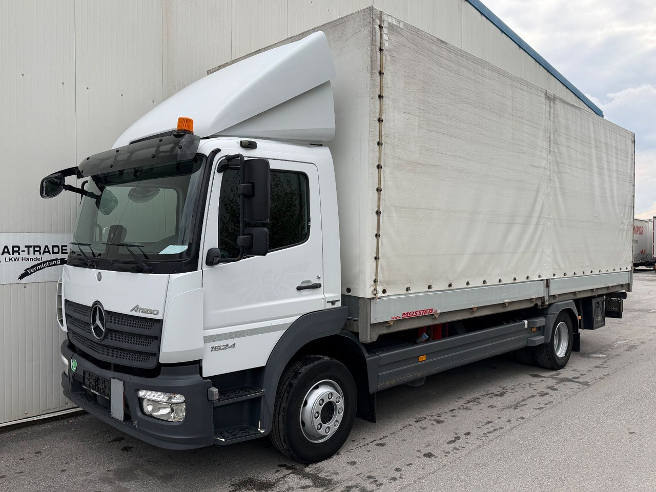 Mercedes-Benz Atego 1524 2T LBW TÜV - Camión lona: foto 1 Mercedes-Benz Atego 1524 2T LBW TÜV - Camión lona: foto 1