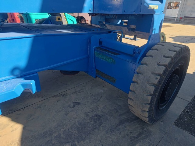 Plataforma telescopica AICHI SP350: foto 17