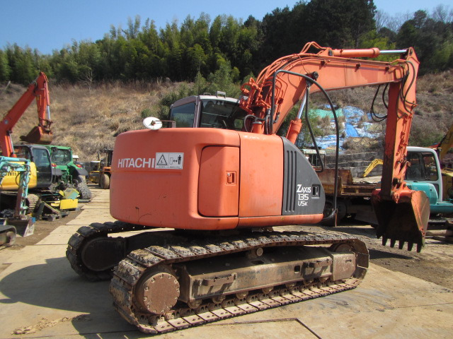 HITACHI ZX135USK - Excavadora de cadenas: foto 4 HITACHI ZX135USK - Excavadora de cadenas: foto 4