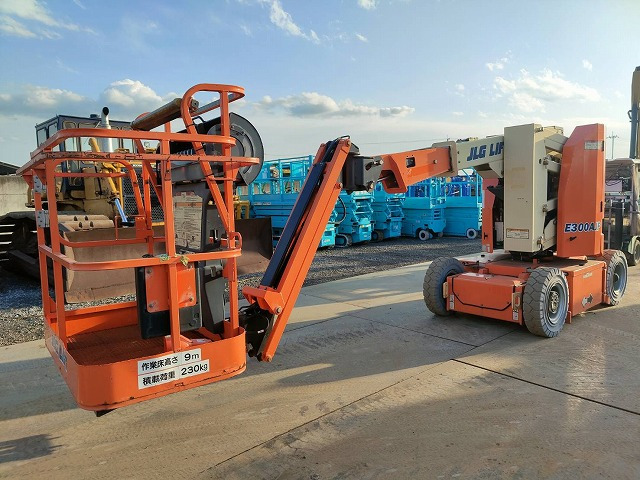 JLG E300AJP - Plataforma articulada: foto 1 JLG E300AJP - Plataforma articulada: foto 1