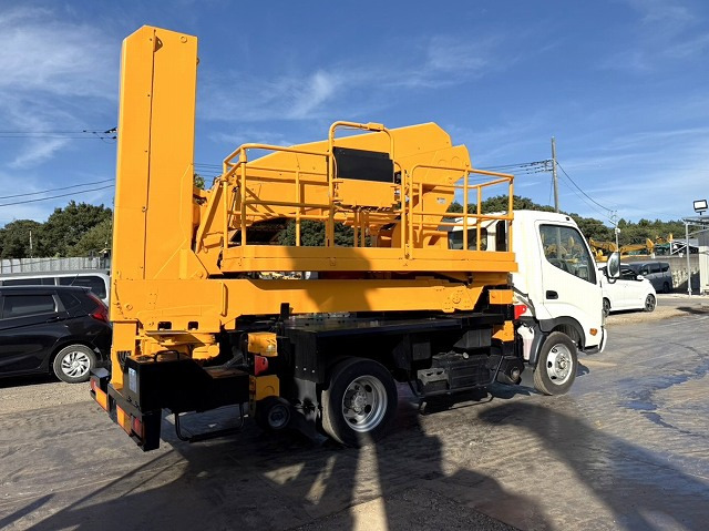 TADANO BT-200-2 - Camión con plataforma elevadora: foto 5 TADANO BT-200-2 - Camión con plataforma elevadora: foto 5