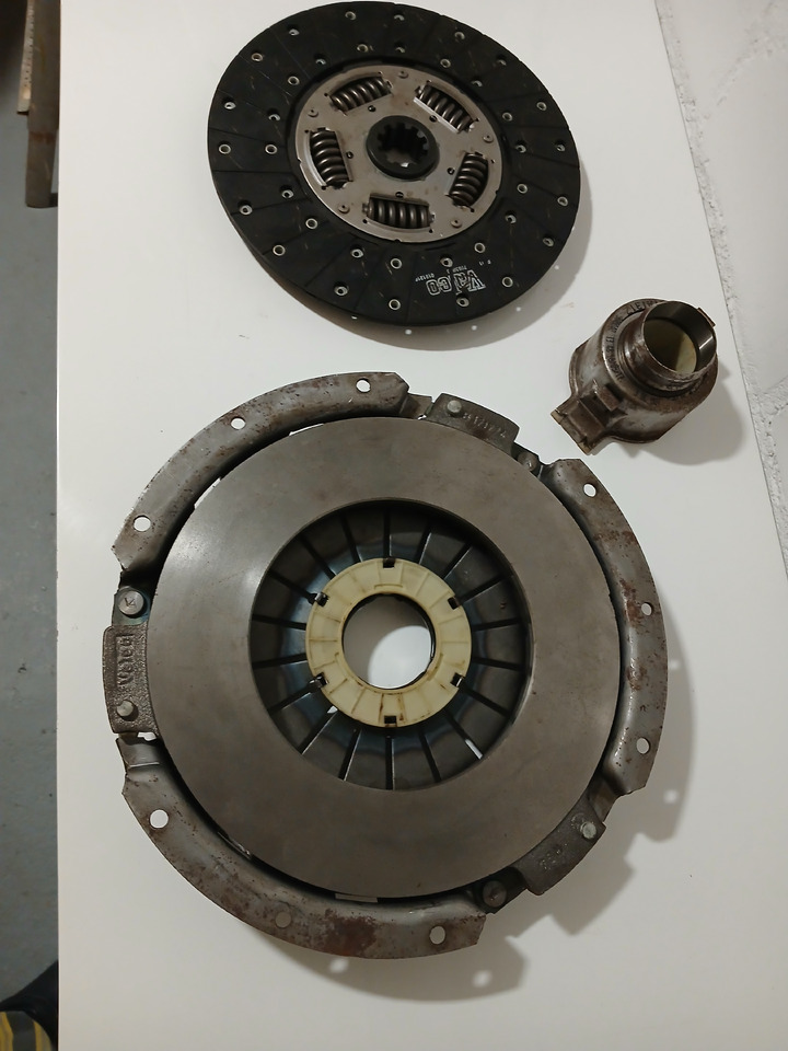 Clutchkit DT790503 for IVECO Eurocargo - Embrague y piezas: foto 2 Clutchkit DT790503 for IVECO Eurocargo - Embrague y piezas: foto 2