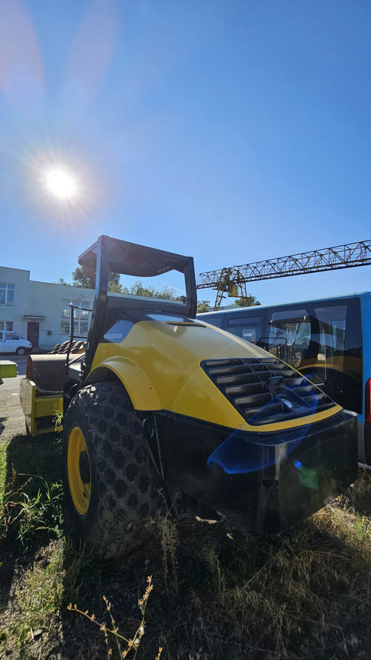 VOLVO SD100D - Compactador: foto 4 VOLVO SD100D - Compactador: foto 4