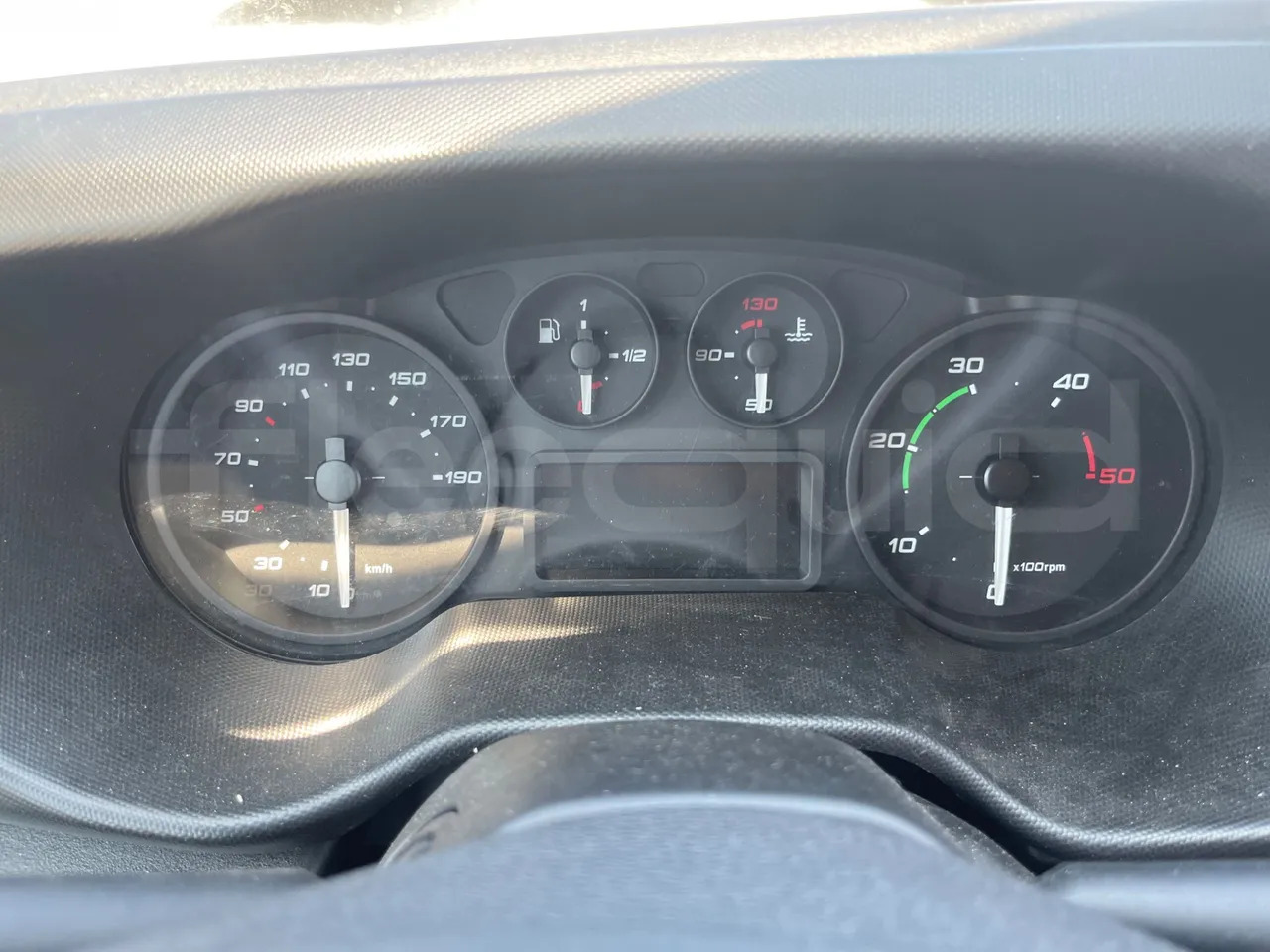 Iveco Daily - Minibús, Furgoneta de pasajeros: foto 2 Iveco Daily - Minibús, Furgoneta de pasajeros: foto 2