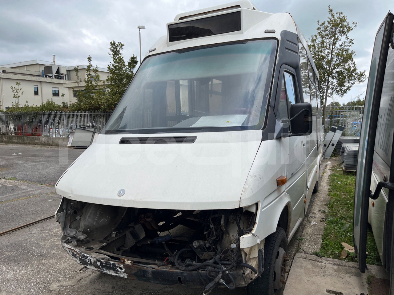 Mercedes-Benz 414T - Minibús, Furgoneta de pasajeros: foto 3 Mercedes-Benz 414T - Minibús, Furgoneta de pasajeros: foto 3