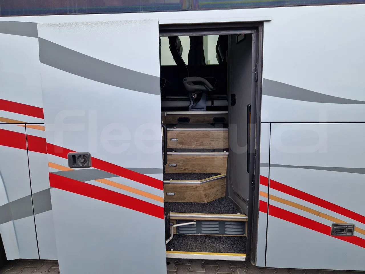 Leasing de  Scania Touring HD Scania Touring HD: foto 16