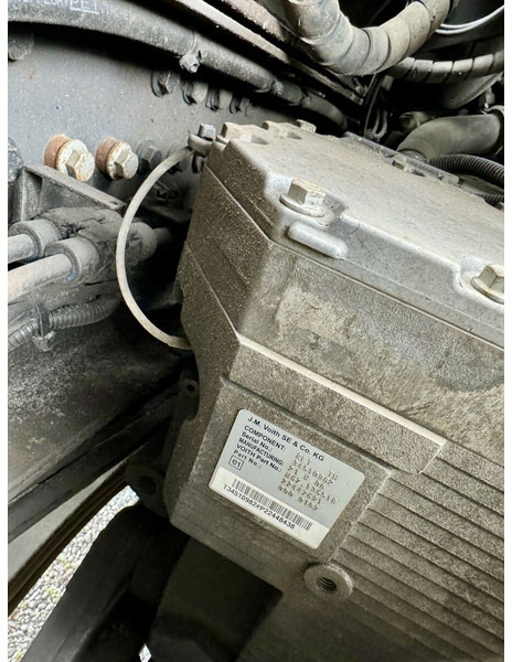 Volvo FH-500 8x4 Retarder Hinterkipper Hydraulische Heckklappe - Camión volquete: foto 4 Volvo FH-500 8x4 Retarder Hinterkipper Hydraulische Heckklappe - Camión volquete: foto 4