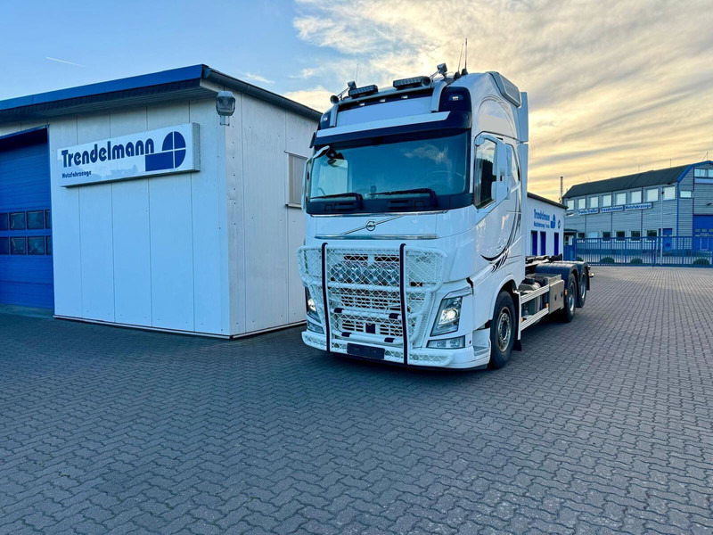 Volvo FH 540 6x4 Liftachse ARK-Hooklift-Funk-Radio-Comand Retarder - Camión multibasculante: foto 5 Volvo FH 540 6x4 Liftachse ARK-Hooklift-Funk-Radio-Comand Retarder - Camión multibasculante: foto 5