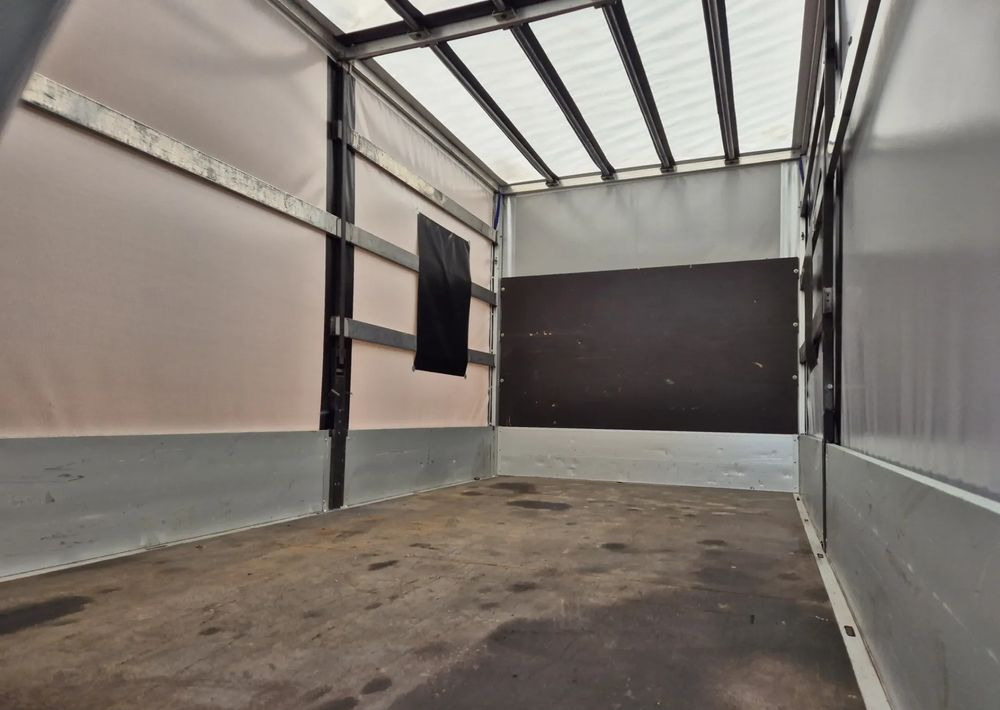 Iveco 35C15 3.0 150KM, Burto-Plandeka - Furgoneta con caja de lona: foto 4 Iveco 35C15 3.0 150KM, Burto-Plandeka - Furgoneta con caja de lona: foto 4