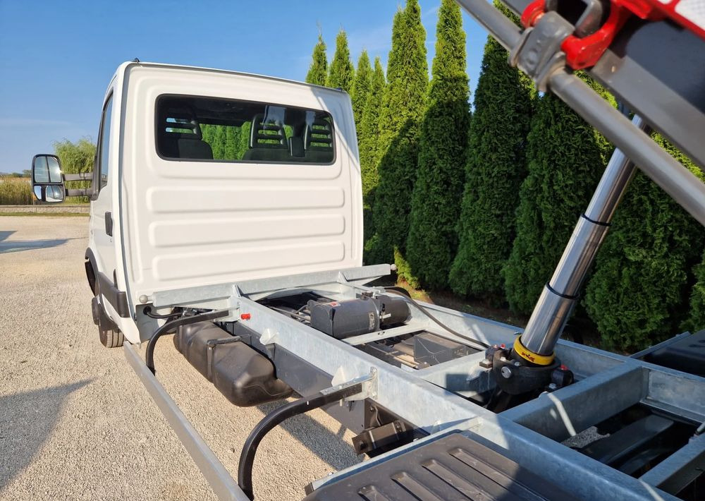 Iveco 35C15 3.0 - Volquete furgoneta: foto 5 Iveco 35C15 3.0 - Volquete furgoneta: foto 5