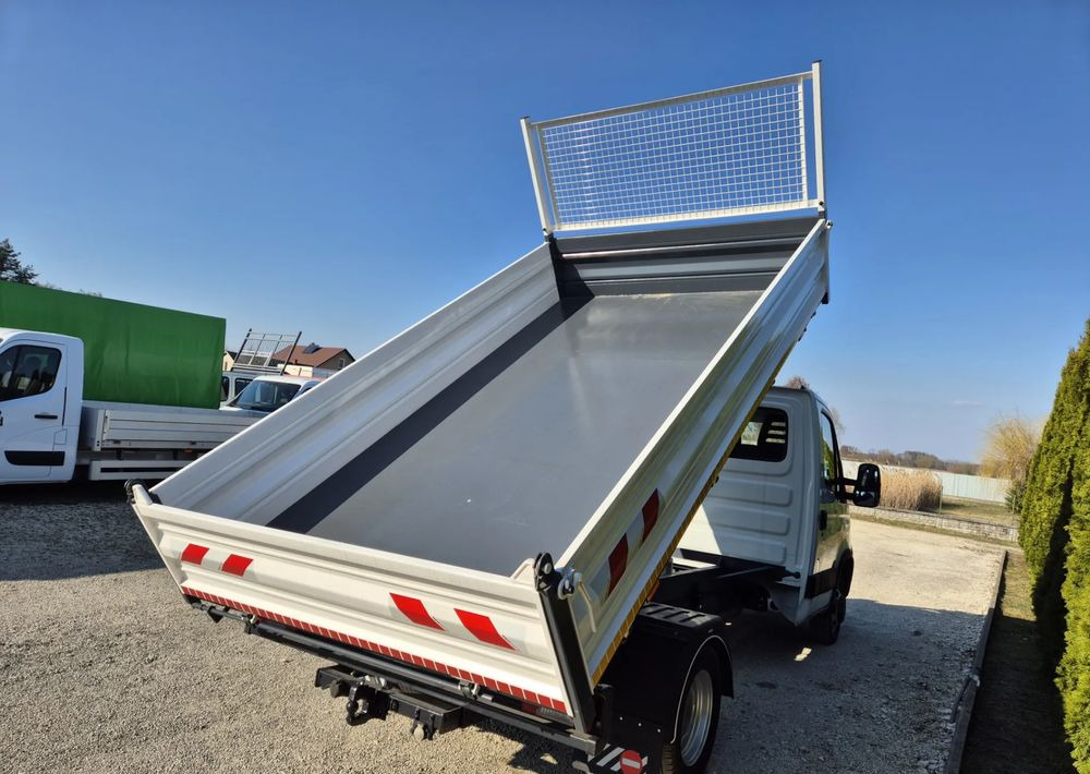 Iveco 35c15 3.0 150KM - Volquete furgoneta: foto 4 Iveco 35c15 3.0 150KM - Volquete furgoneta: foto 4