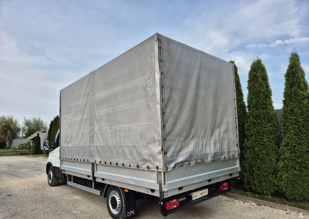 Iveco 35s14 140KM - Furgoneta con caja de lona: foto 3 Iveco 35s14 140KM - Furgoneta con caja de lona: foto 3
